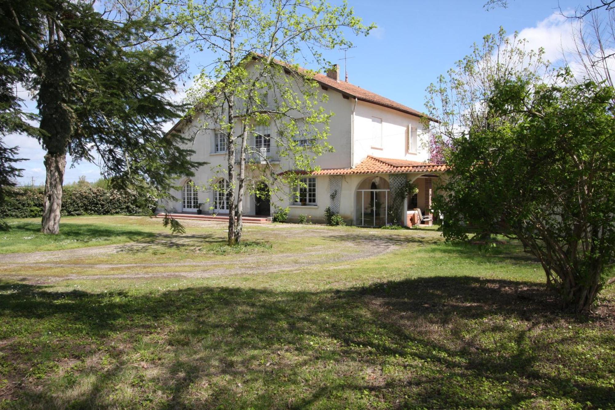 The Retreat @ Le Grand Bois Bed & Breakfast Miramont-de-Guyenne Exterior foto
